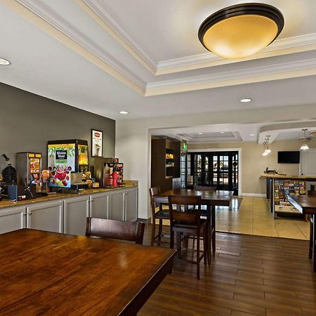 Mainstay Suites Houma Bagian luar foto