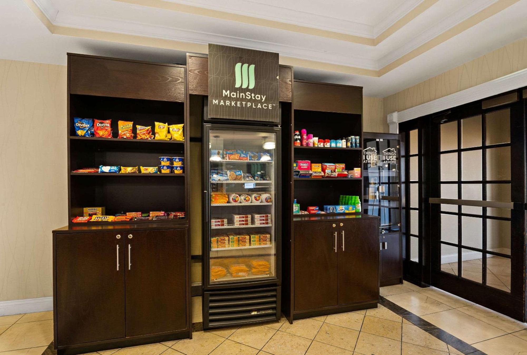 Mainstay Suites Houma Bagian luar foto