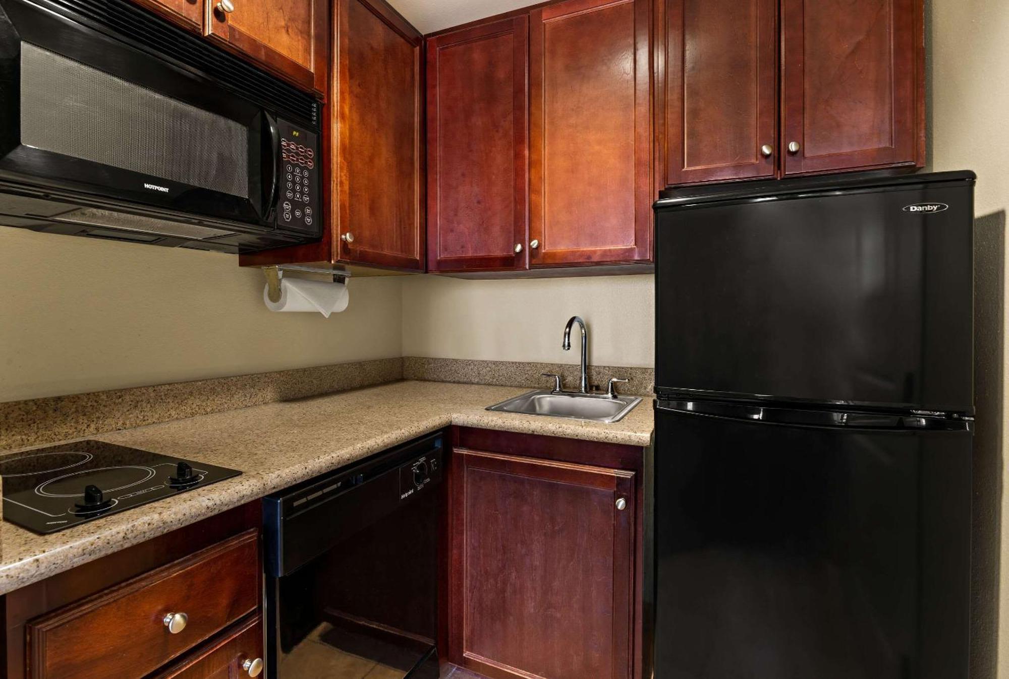 Mainstay Suites Houma Bagian luar foto