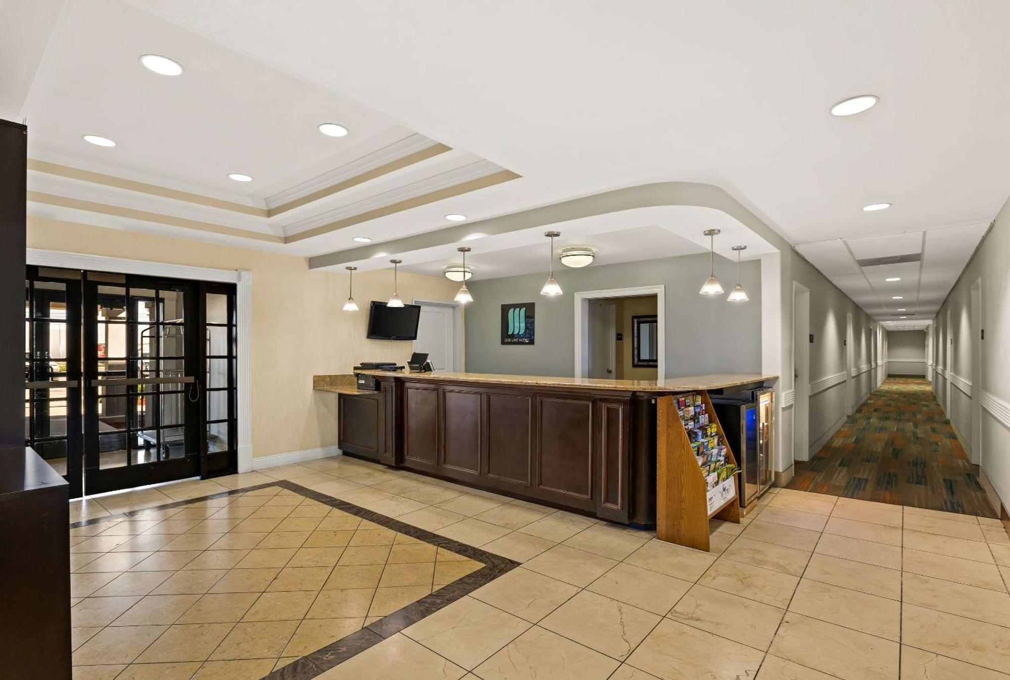 Mainstay Suites Houma Bagian luar foto