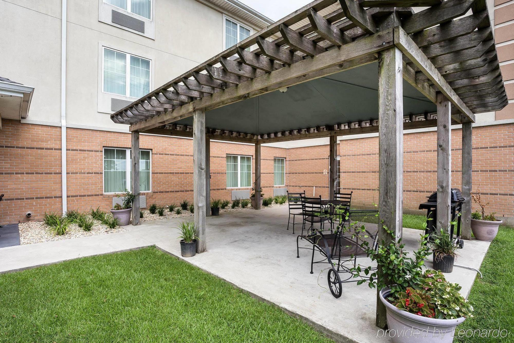 Mainstay Suites Houma Bagian luar foto